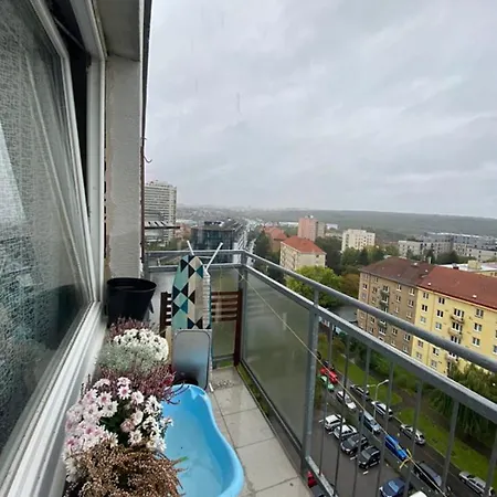 Séjour chez l'habitant Non-passable Rooms, Stanning View, Last Floor, Close To Metro, Near Center, Balcony Prague