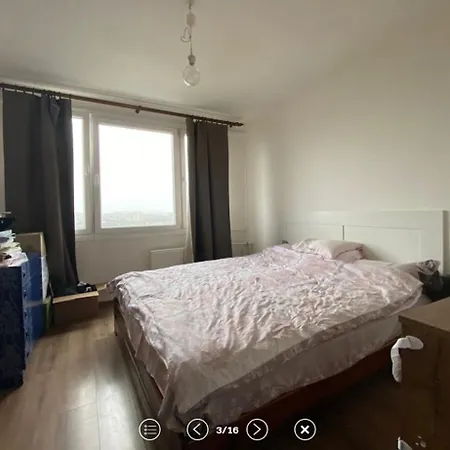 Non-passable Rooms, Stanning View, Last Floor, Close To Metro, Near Center, Balcony Séjour chez l'habitant *